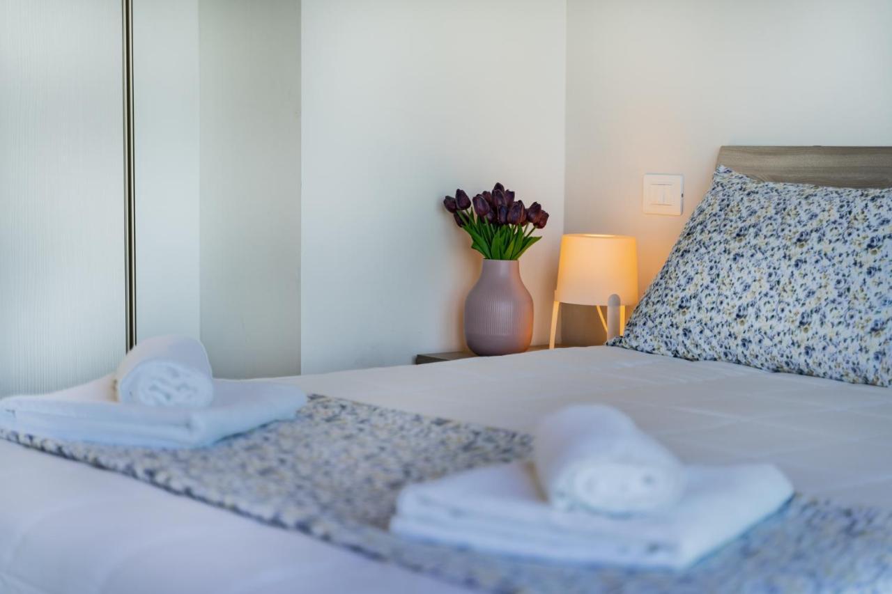 Casa Tina Holiday Home Diano d'Alba Luaran gambar