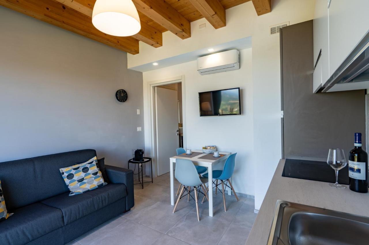 Casa Tina Holiday Home Diano d'Alba Luaran gambar