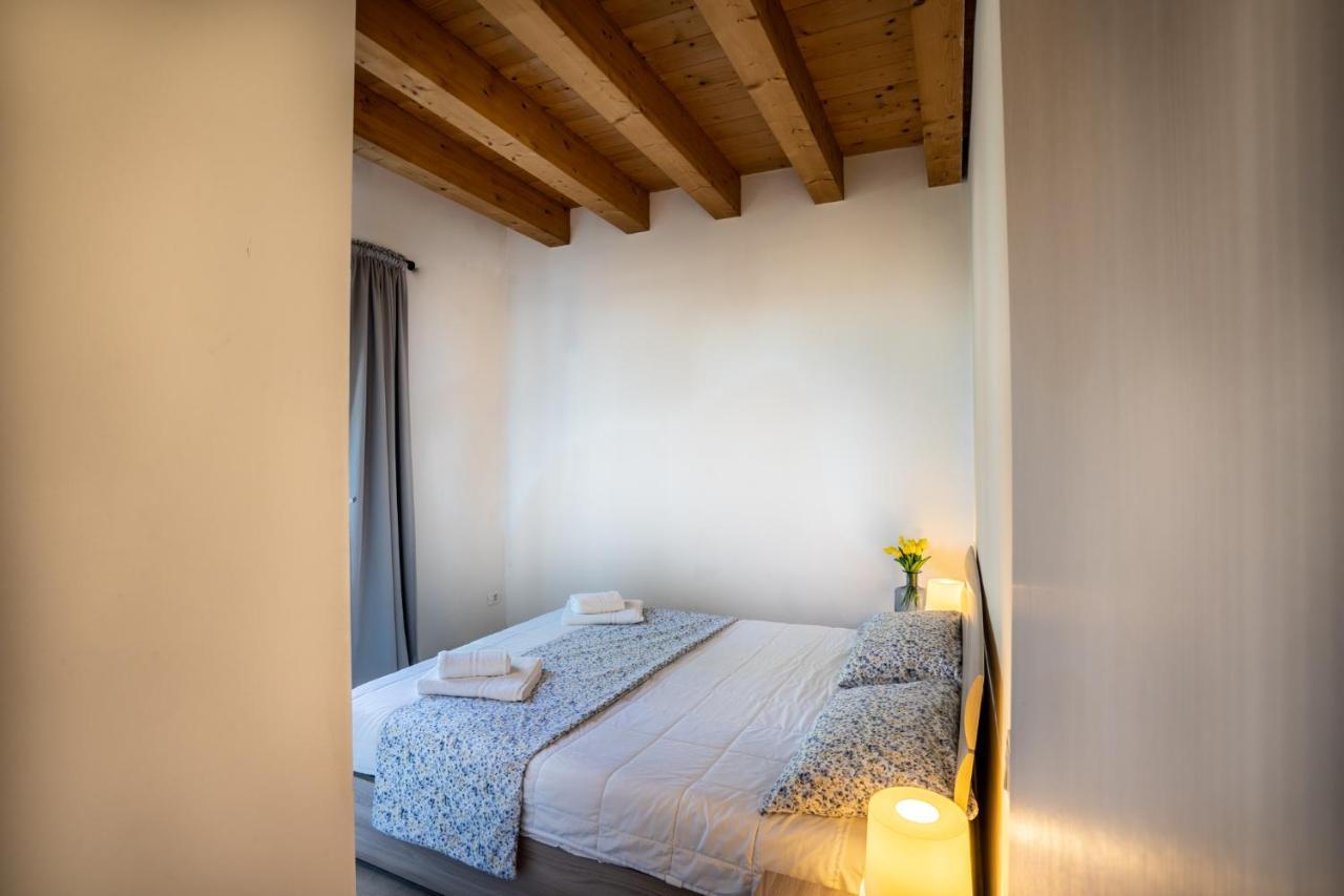 Casa Tina Holiday Home Diano d'Alba Luaran gambar