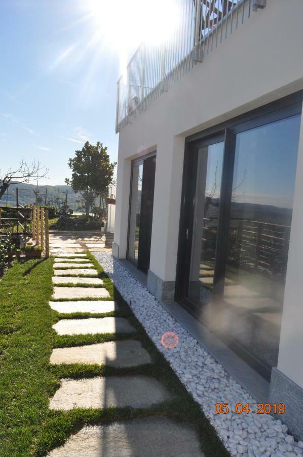 Casa Tina Holiday Home Diano d'Alba Luaran gambar