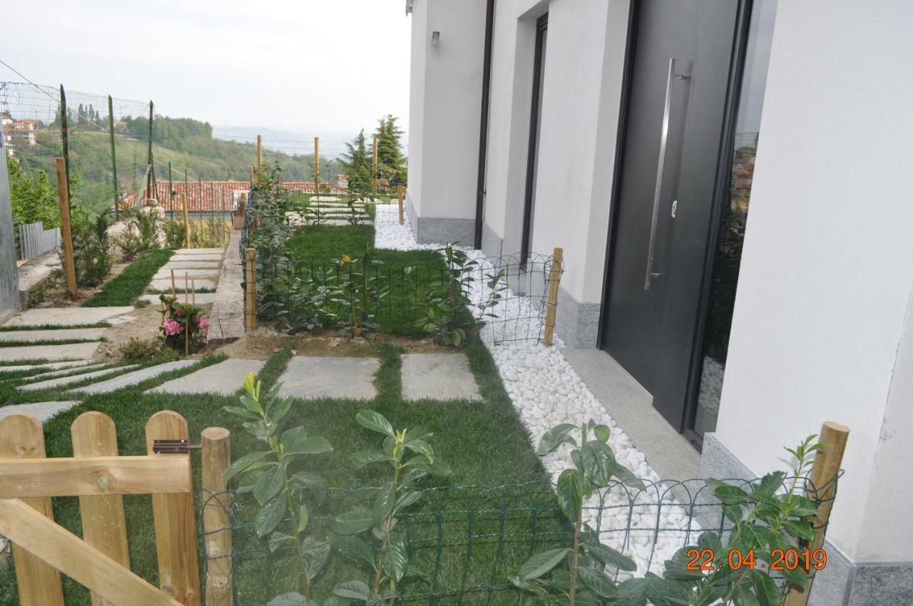 Casa Tina Holiday Home Diano d'Alba Luaran gambar